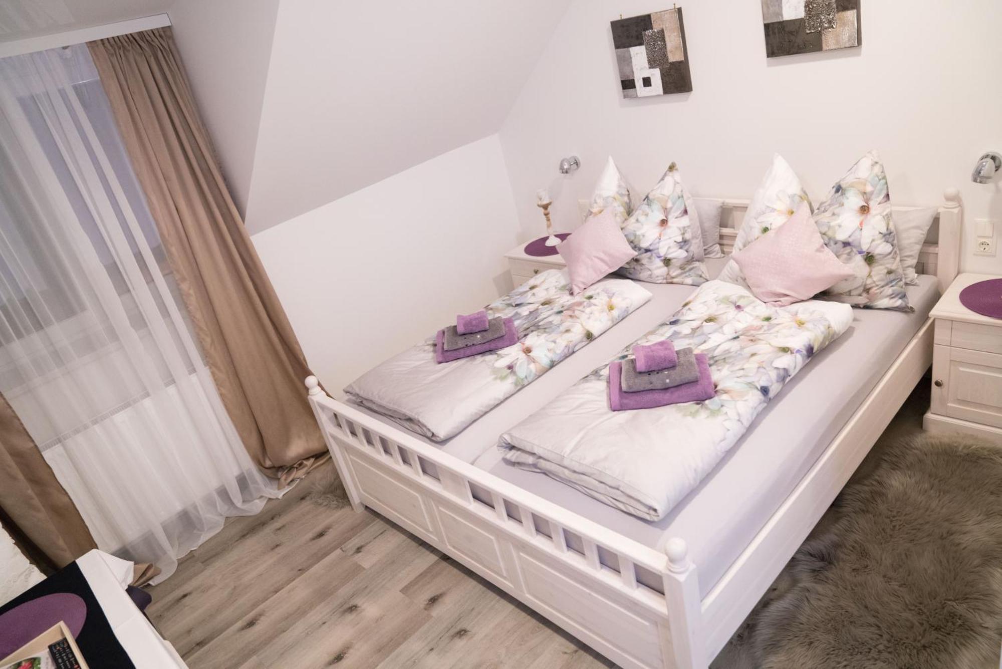 Pension & Restaurant La Amalia Savanyúkút Kültér fotó