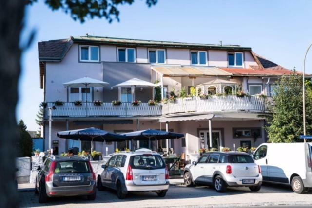 Pension & Restaurant La Amalia Savanyúkút Kültér fotó