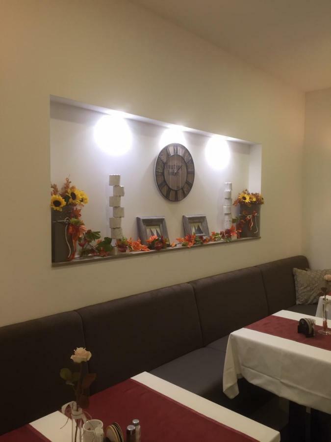 Pension & Restaurant La Amalia Savanyúkút Kültér fotó
