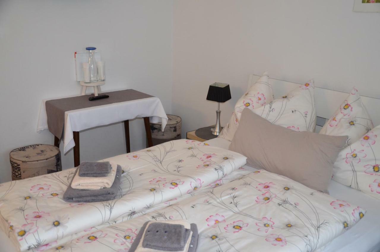 Pension & Restaurant La Amalia Savanyúkút Kültér fotó